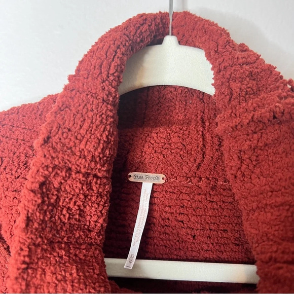 Free People Be Yours Turtleneck Burgundy - Picture 4 of 6
